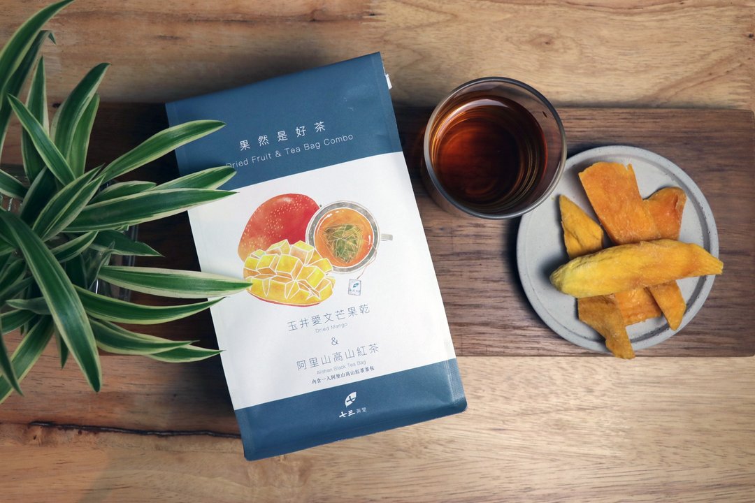 【果然是好茶】玉井爱文芒果干+阿里山高山红茶 - 水果干 - 纸 多色