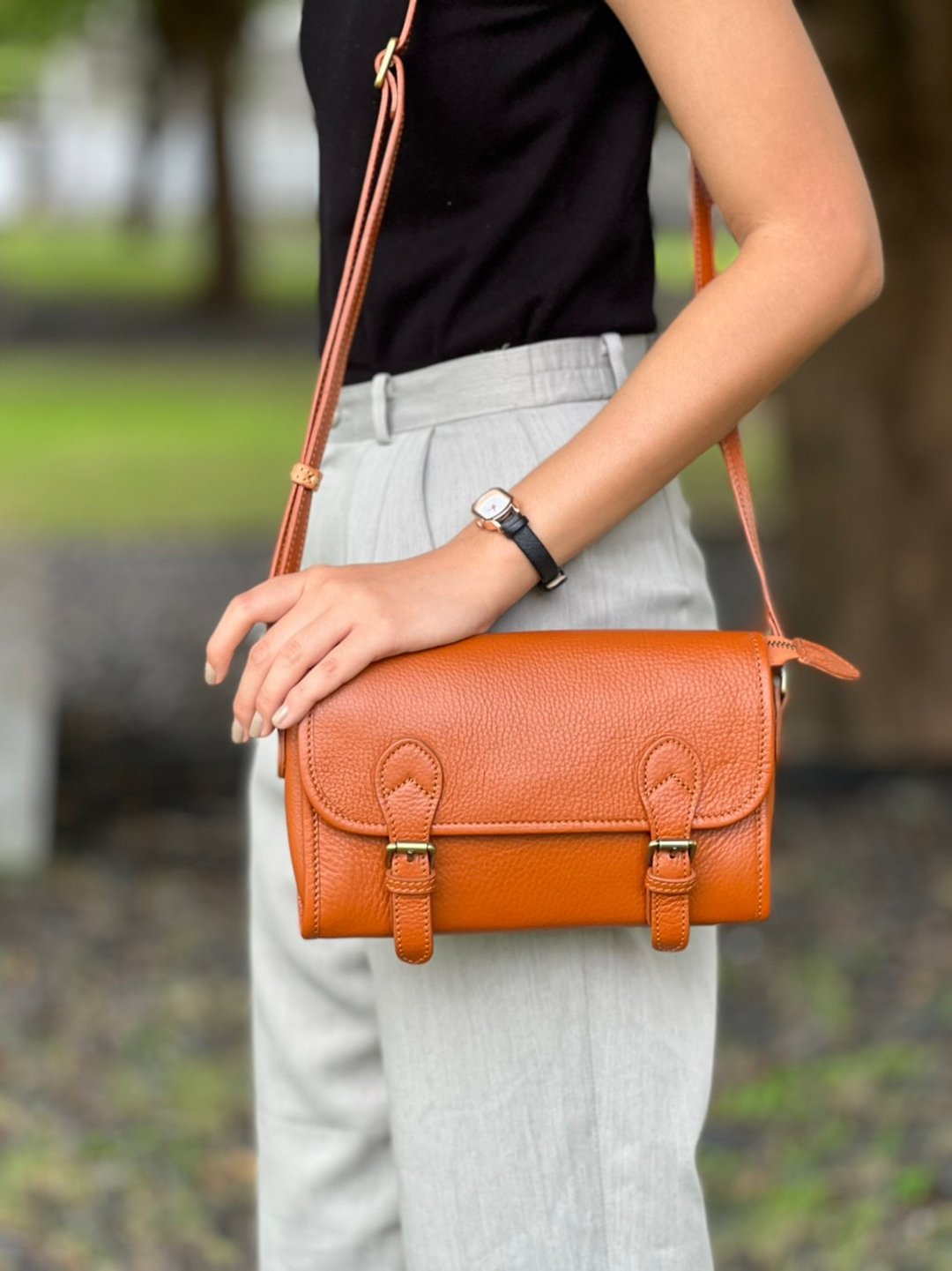 Satchel Bag Shatchell/M in Tan leather bag - GUATE - 侧背包/斜挎包 - 真皮 咖啡色