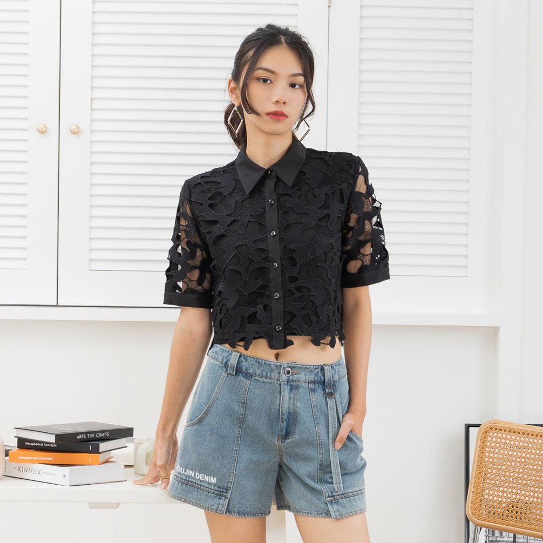 【MEDUSA】蕾丝镂空短版衬衫上衣(M-XL) | 女短袖上衣 短袖衬衫 - 女装衬衫 - 其他人造纤维 黑色