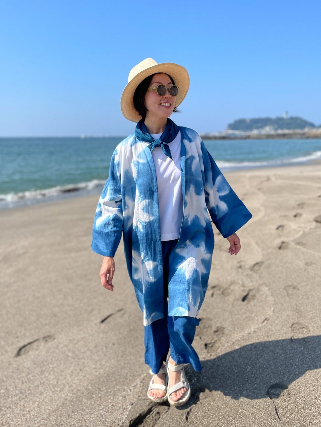 蓝染 Aizome Coat 花纹外套 板缔め绞染 使用亚麻帆布 Linen Shibori 手染 - 女装上衣 - 棉 蓝色