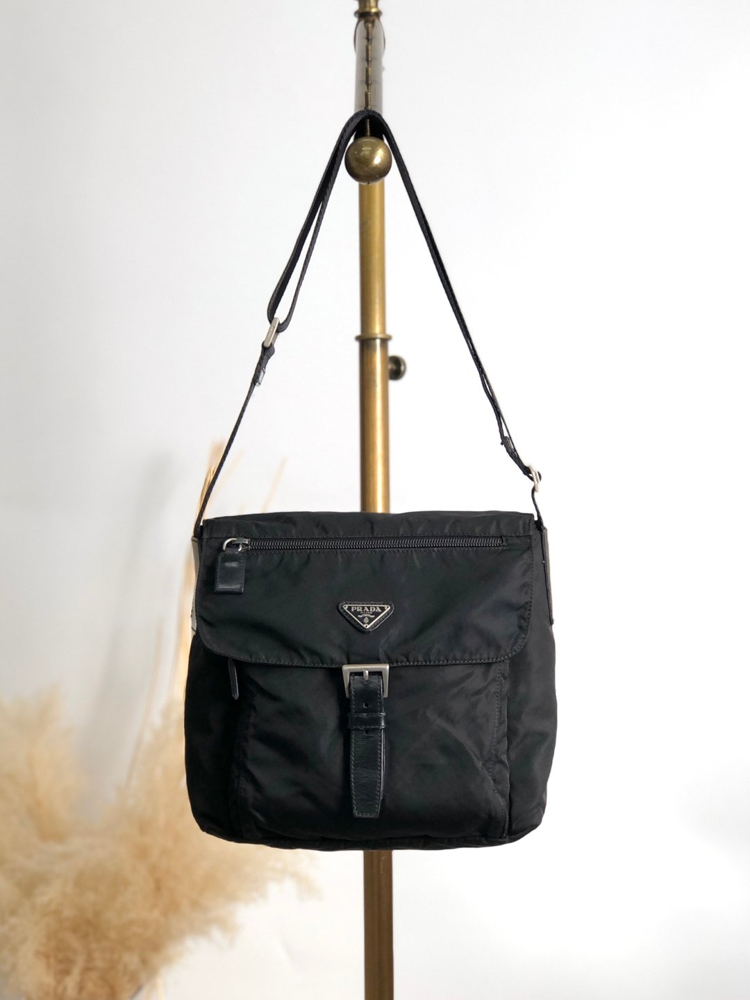 【 日本直送 名牌中古包 】PRADA 普拉达 侧背包 黑色 三角标志 前扣 尼龙 vintage dh6ap8 - 侧背包/斜挎包 - 尼龙 黑色