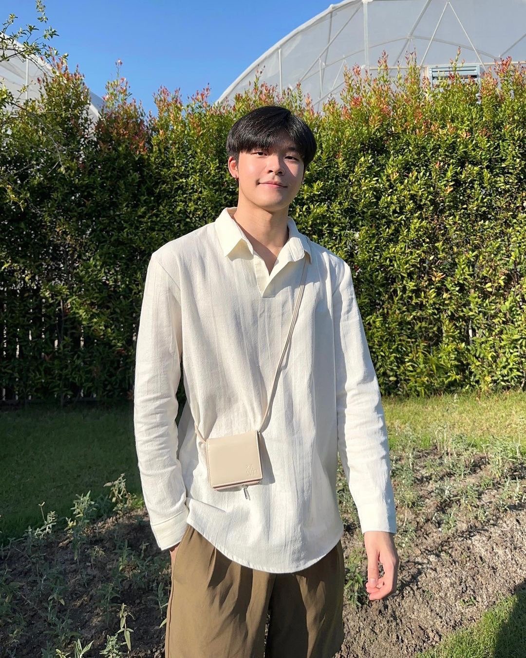 男士长袖衬衫，纯棉，极简风格。 - 男装衬衫 - 棉 
