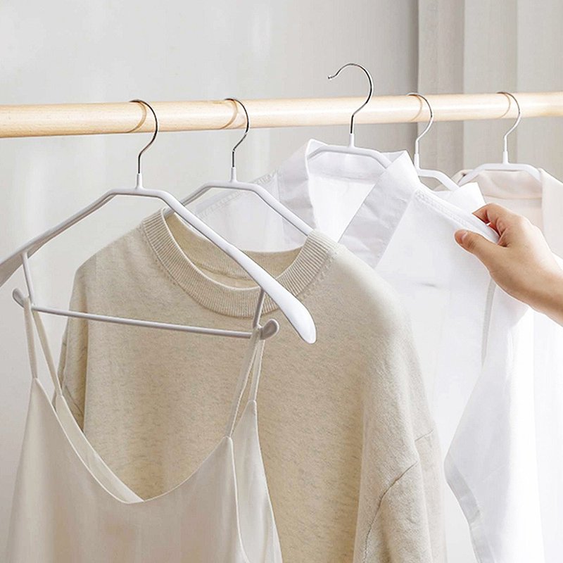 日本霜山 防滑无痕型多功能宽肩衣架-6入 - 衣架/挂勾 - 其他金属 多色