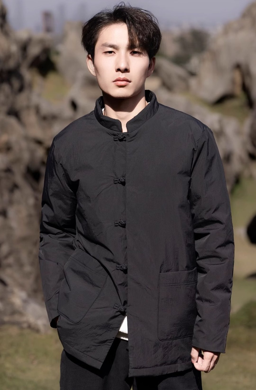 中式复古 极简盘扣寬鬆羽绒服上衣 - 男装外套 - 其他材质 多色