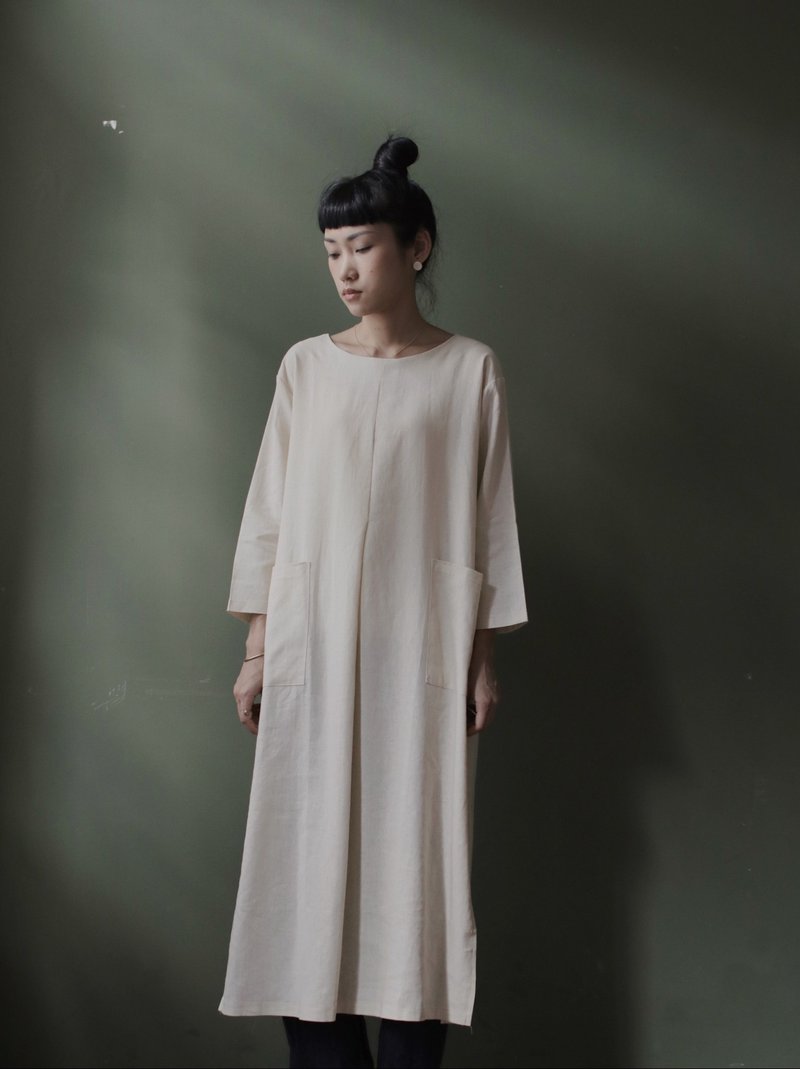 米白色口袋九分袖亚麻洋装 - 洋装/连衣裙 - 棉．麻 白色