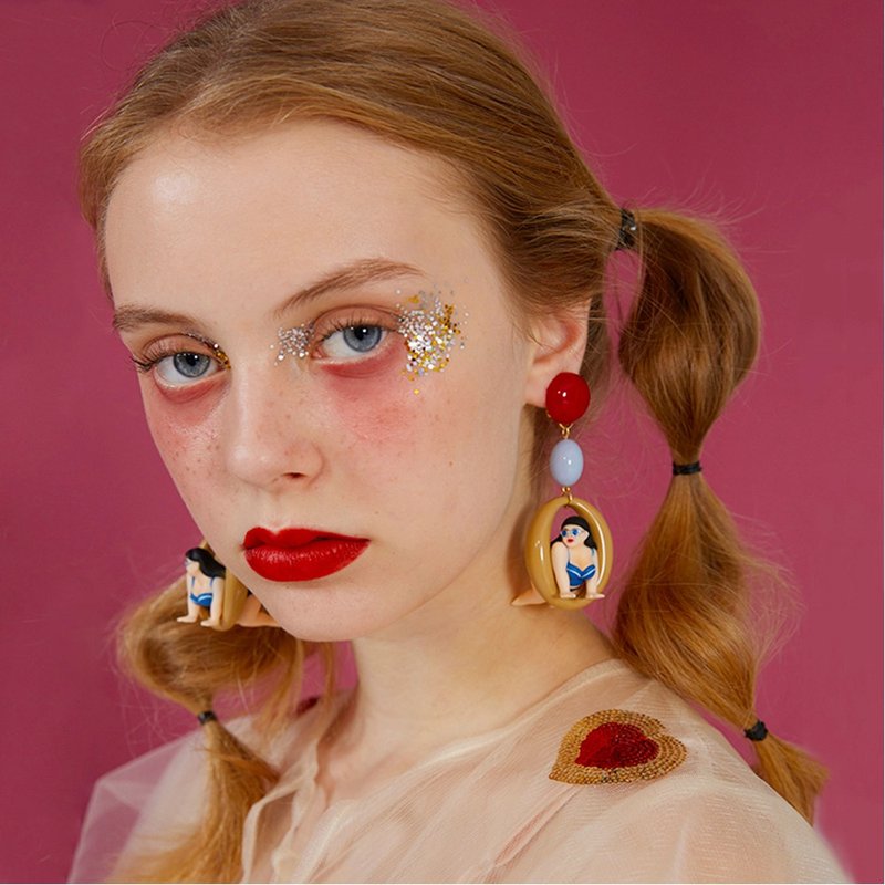 小众设计耳饰渡边直美树脂耳环显脸瘦的耳环大气质夸张亚克力耳夹 - 耳环/耳夹 - 压克力 红色