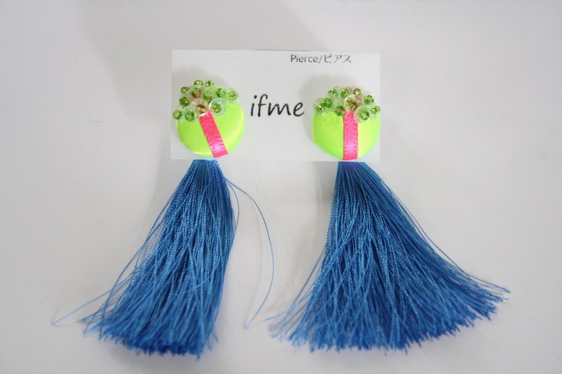 2way tassel earrings 2way tassel pierced earring - 耳环/耳夹 - 绣线 卡其色