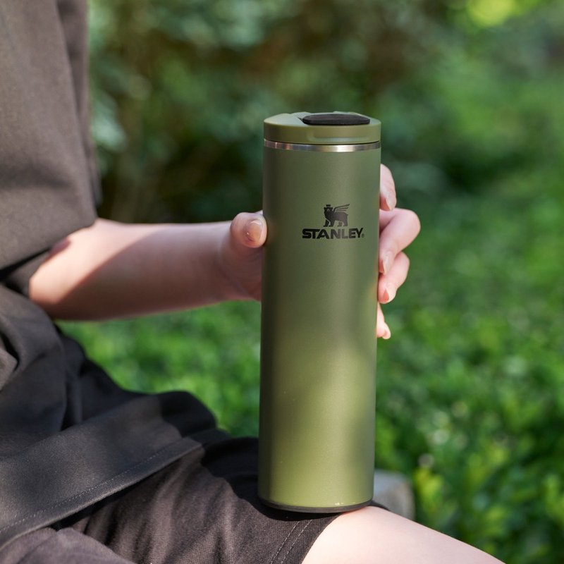 STANLEY 轻重力系列 Aerolight 翻盖轻盈杯 0.47L / 军绿色 - 保温瓶/保温杯 - 不锈钢 多色