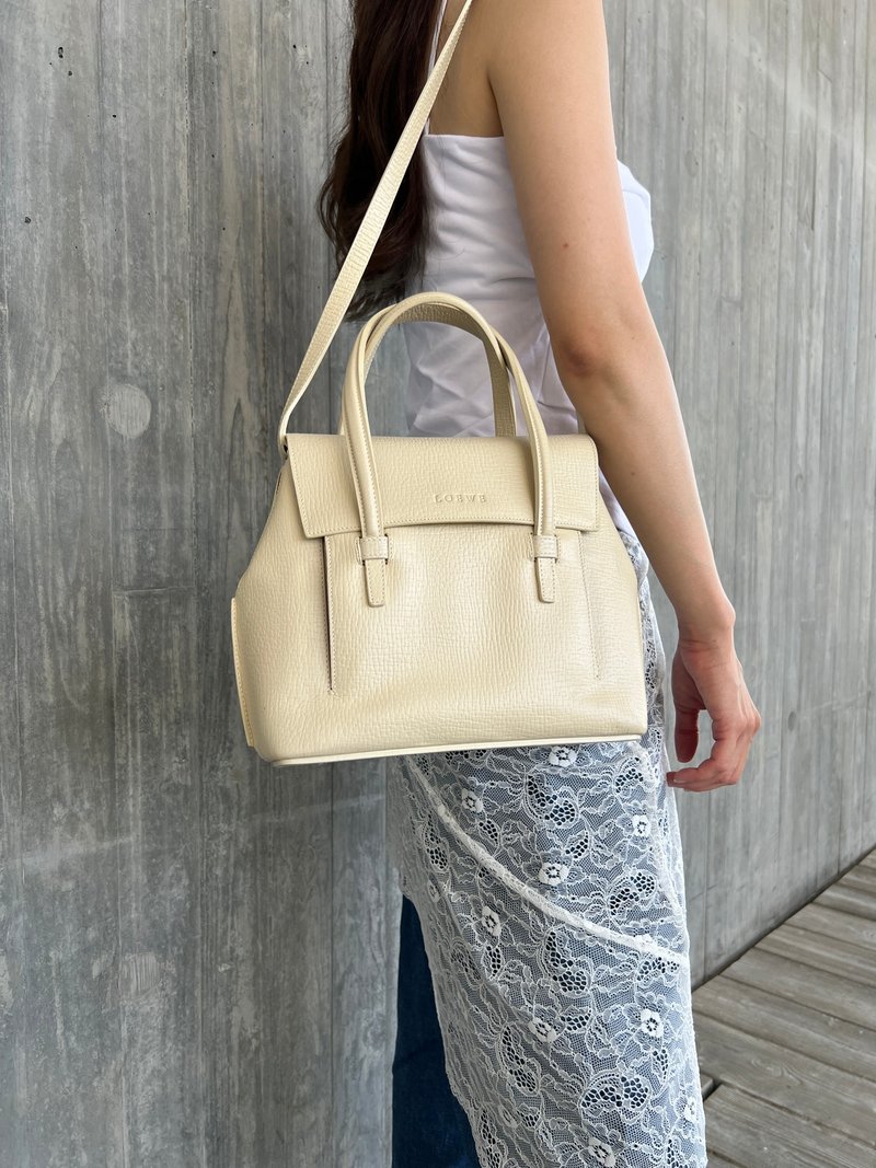 Loewe罕有绝版米白色皮革肩背带手提手环斜背包 日本中古vintage - 侧背包/斜挎包 - 真皮 白色