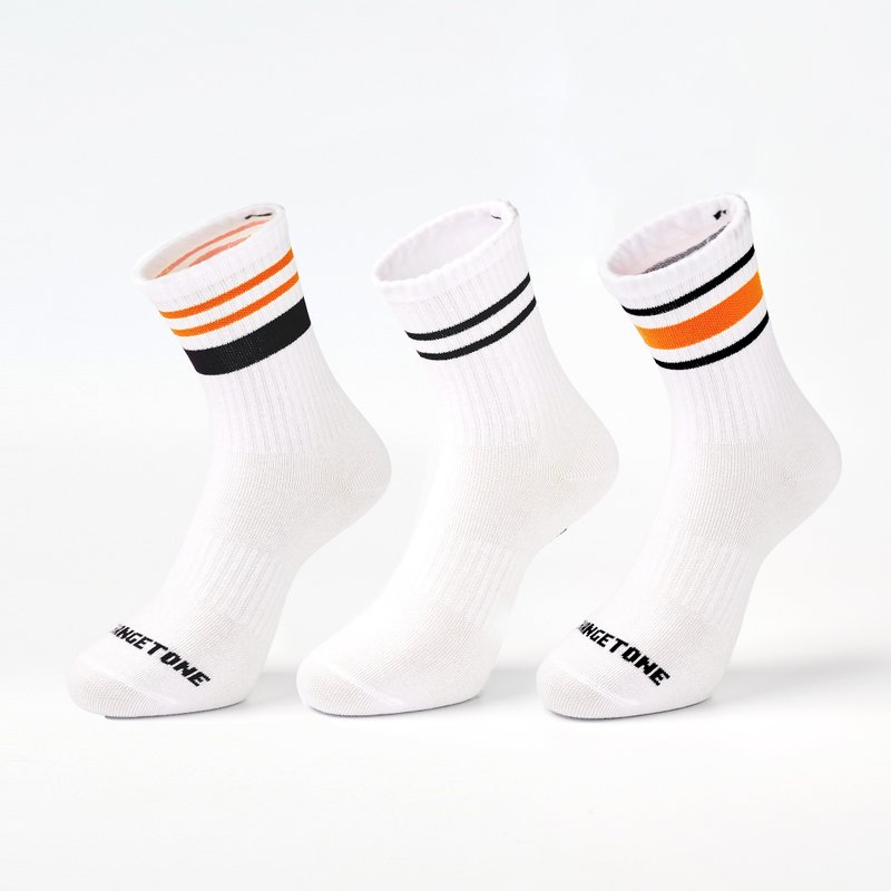C的算法 抗菌运动中筒袜三支入 - 白(M、L) - 袜子 - 棉．麻 白色