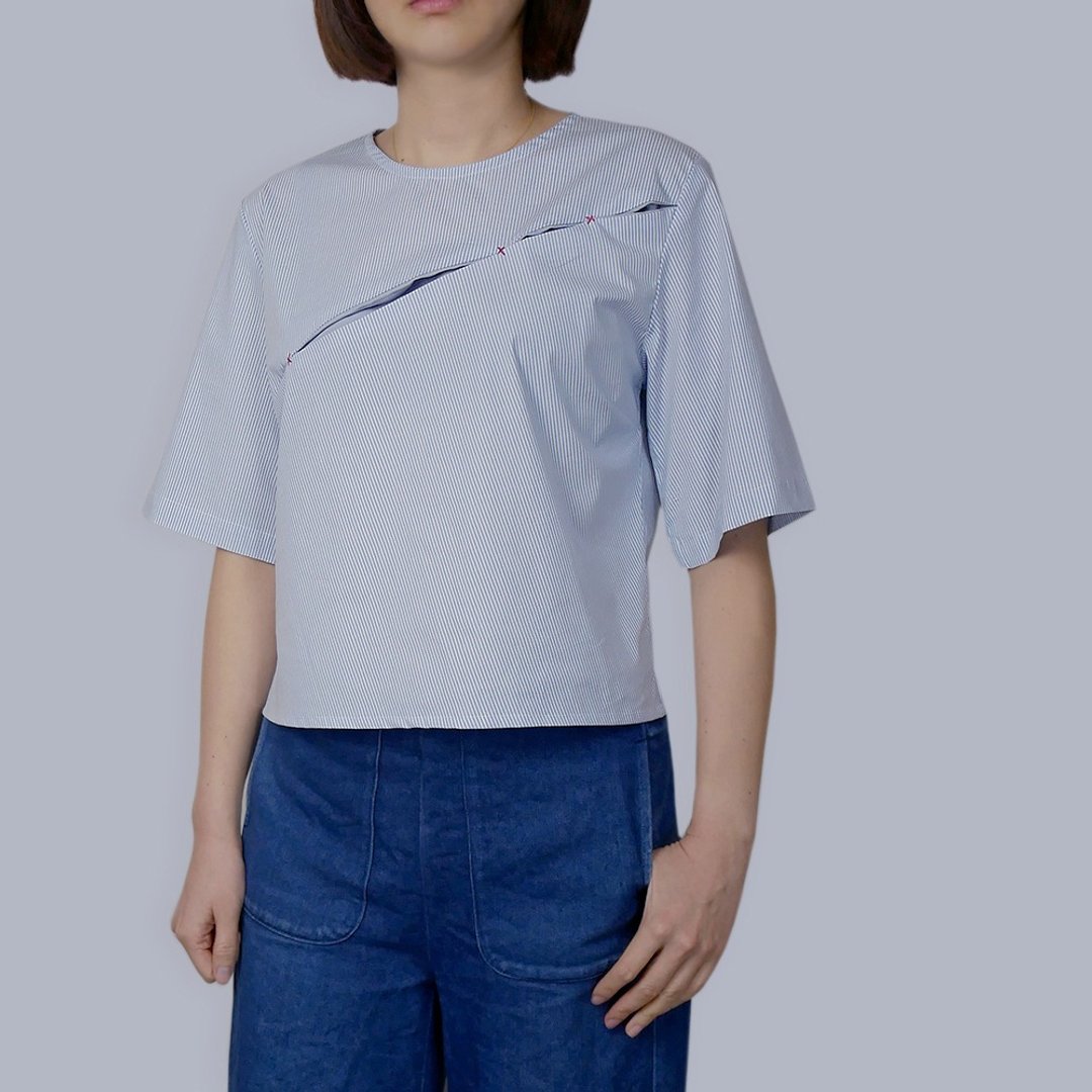 淡蓝色条纹拼接宽袖上衣 - 女装上衣 - 棉 多色