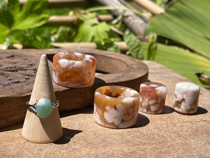 樱花玛瑙 复古扳指 宽版戒指 - 戒指 - 半宝石 多色