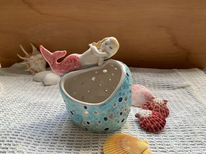 小美人鱼摆饰/夜灯/烛台 /花器/多肉盆器 - 灯具/灯饰 - 瓷 