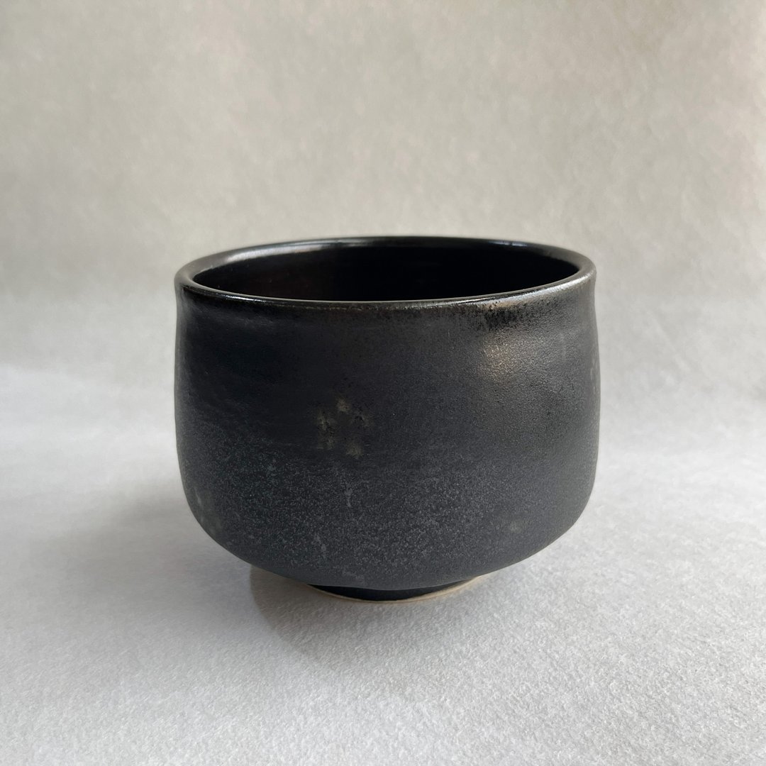 粼光黑釉。手工茶碗 抹茶碗 日式茶碗 茶道具 陶艺 陶器 父亲节 - 茶具/茶杯 - 陶 黑色