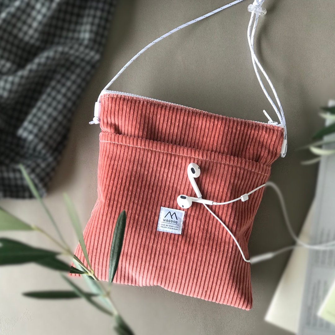 PINK / Corduroy Shoulder Bag / Sakosh - 侧背包/斜挎包 - 尼龙 粉红色