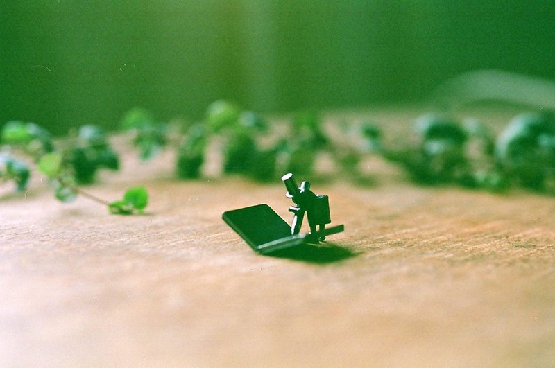 无尽的故事 - 玩偶/公仔 - 其他金属 黑色