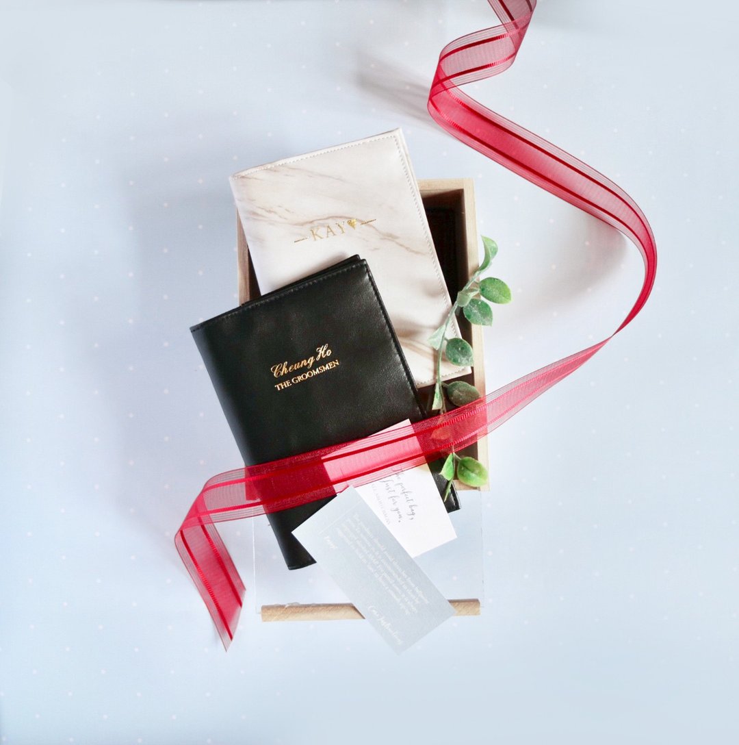 Goody Bag - 圣诞限定 客制化护照夹孖宝 自带木盒包装＋顺丰 - 护照夹/护照套 - 真皮 黑色