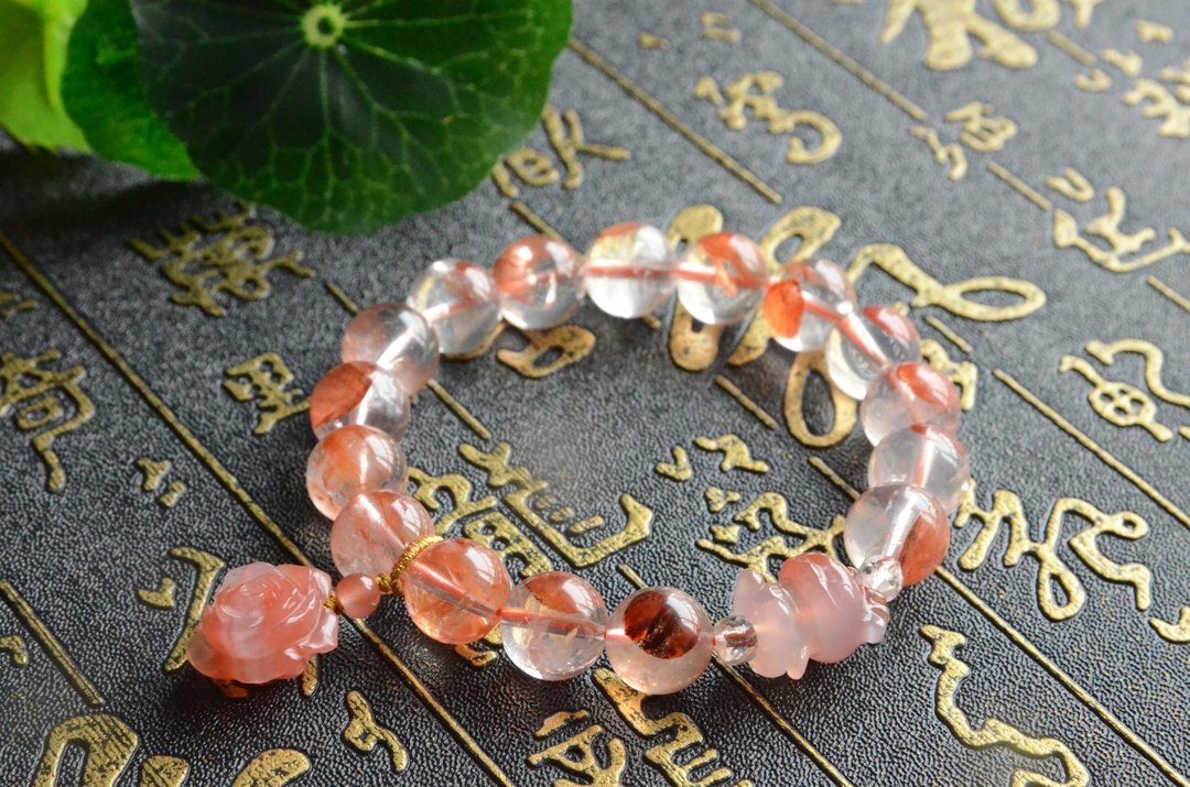 【橙霓】天然冰种白水体芬达橙花瓣胶花手串手链绯红玛瑙小鹿牡丹 - 手链/手环 - 水晶 