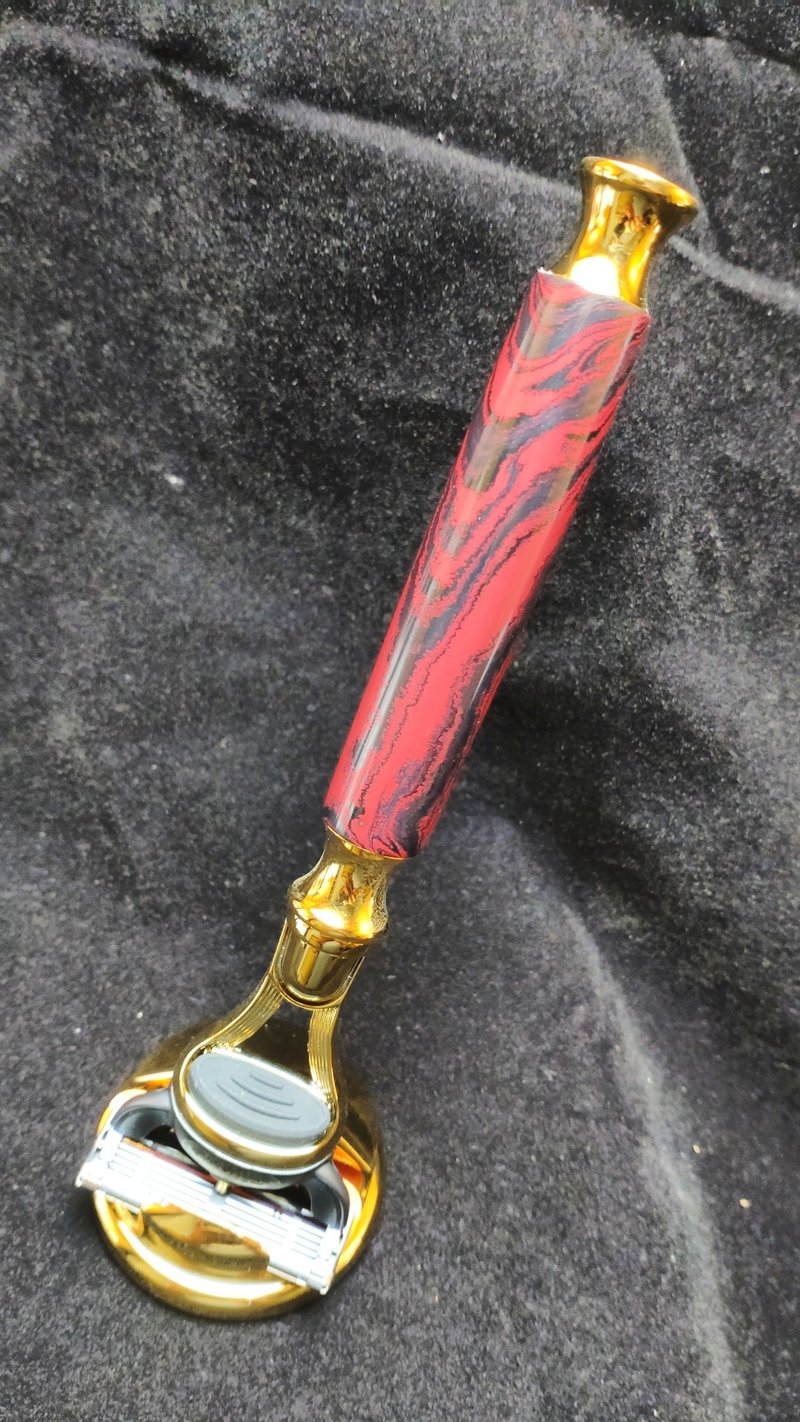 德国硬橡胶-刮胡刀-吉列Gillette五刀片 - 男性清洁护肤品 - 其他材质 红色