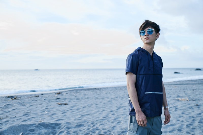 大口袋怪兽 - 连帽短袖上衣-蓝 - 男装上衣/T 恤 - 棉．麻 蓝色