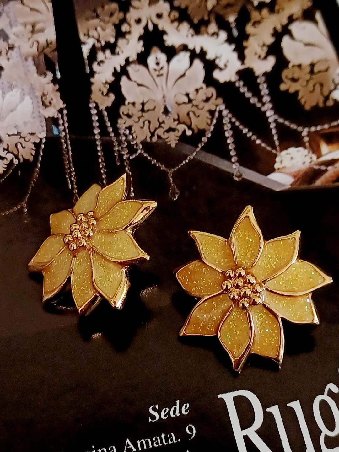 vintage jewelry  AVON 珐琅黄色圣诞叶 针式耳环 - 耳环/耳夹 - 其他金属 