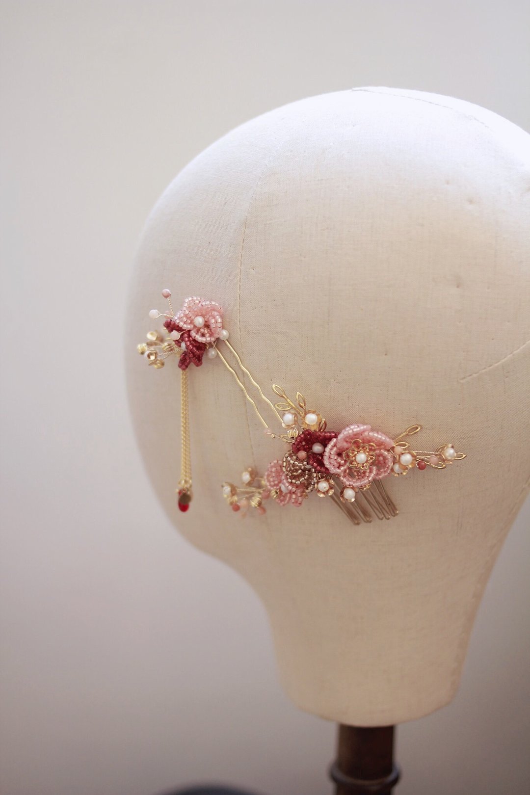 Bridal Headpiece 华丽新娘中式头饰 - 串珠花型款 (一套2件) - 发饰 - 玻璃 红色
