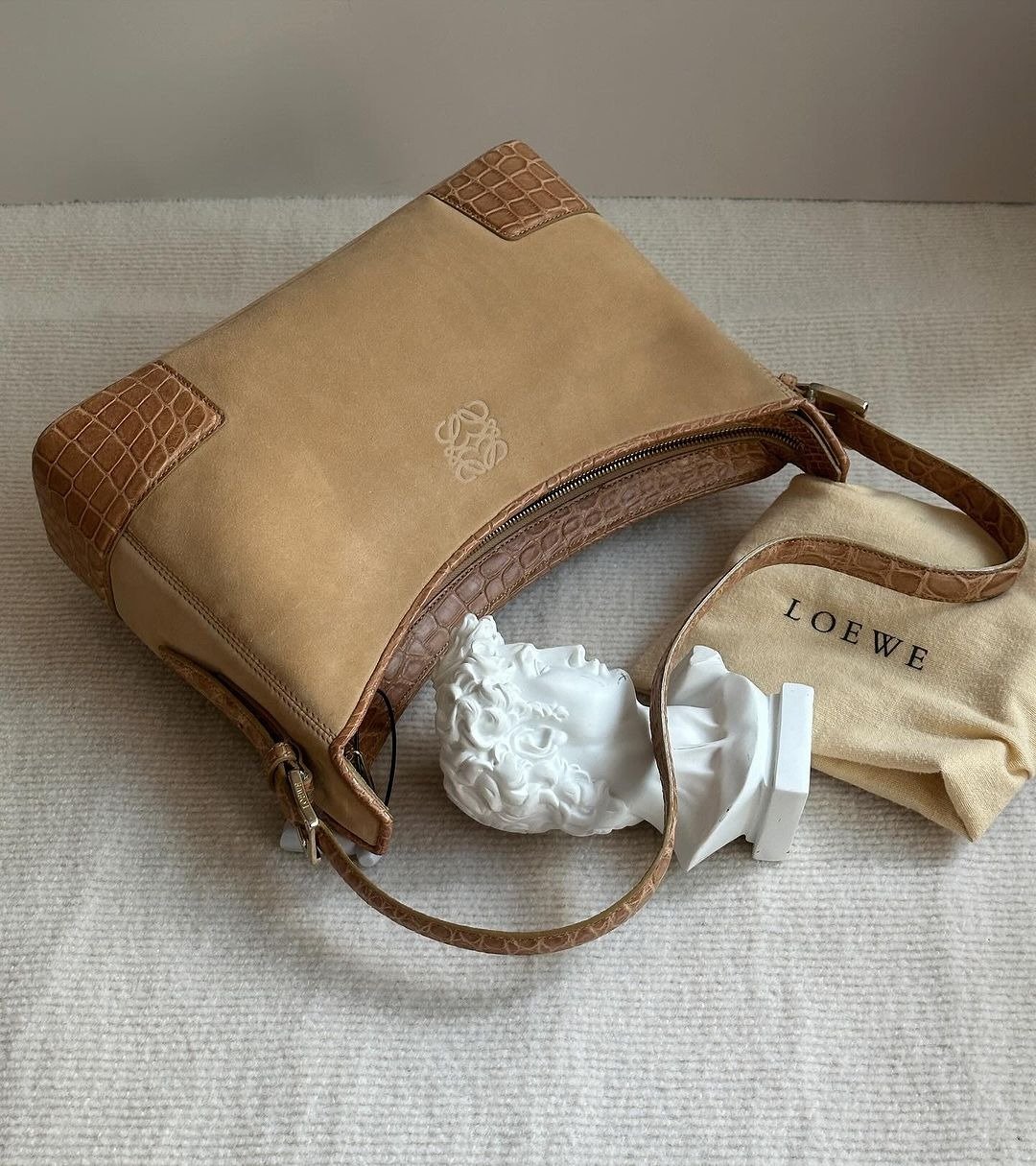 中古包 Loewe罗威 饼干色拼鳄鱼纹皮水饺包 - 手提包/手提袋 - 真皮 卡其色
