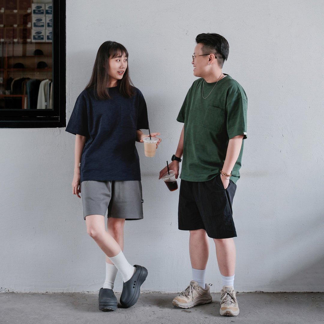 THREADESIGN 竹节棉透气日系纯色基础口袋纯棉宽松休闲短袖T恤 - 男装上衣/T 恤 - 棉 绿色