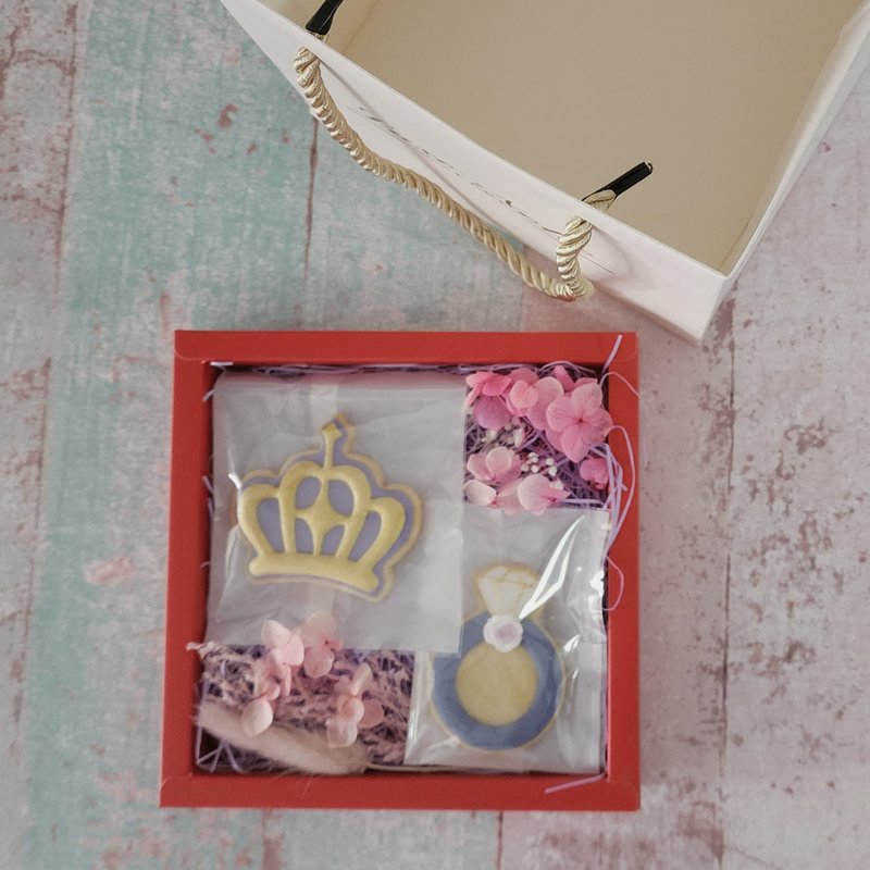 永生花糖霜饼干礼盒B - 手工饼干 - 其他材质 