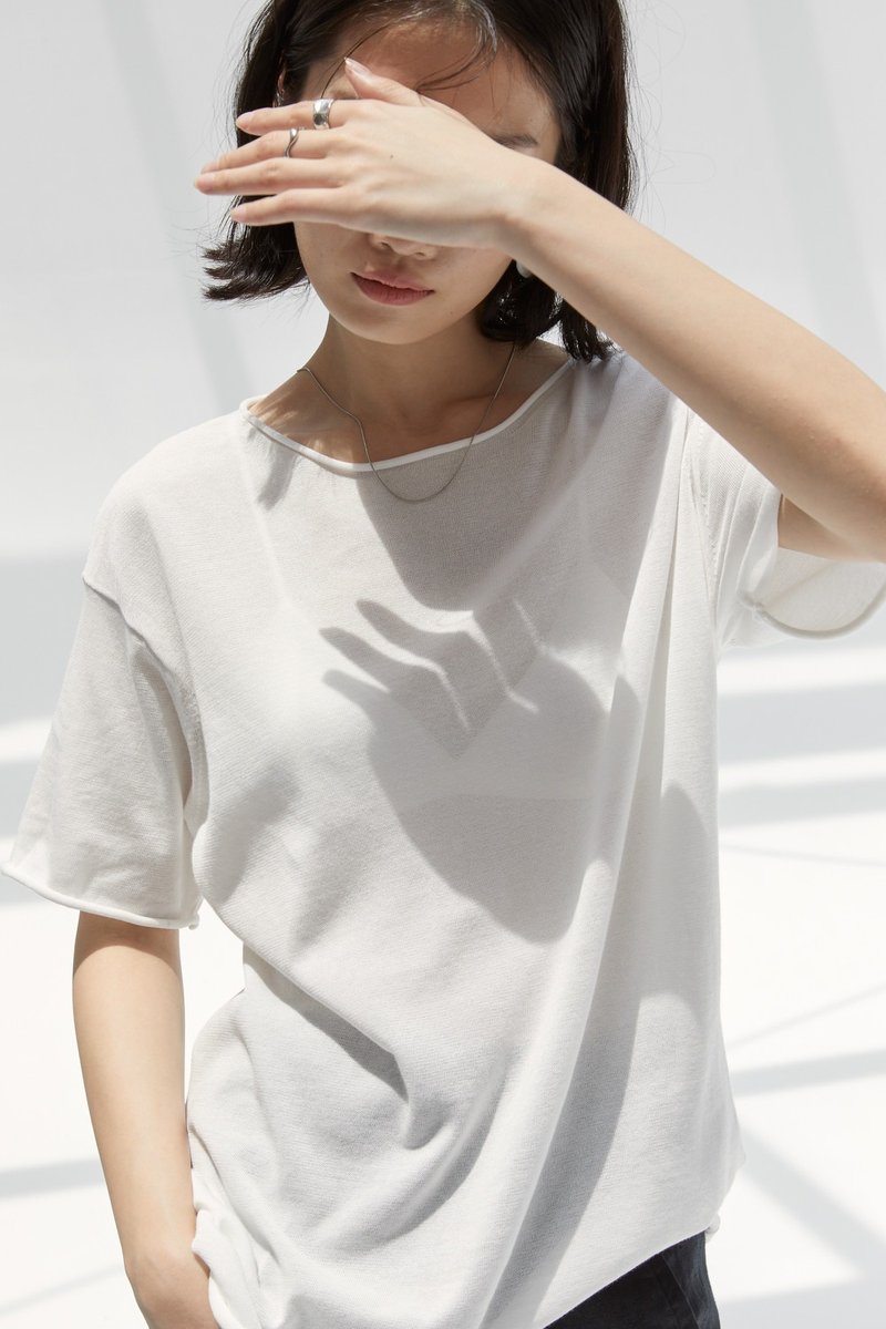 白色 纯色宽松卷边短袖T恤 日本进口多色醋酸棉混纺 高级亲肤 - 女装 T 恤 - 棉．麻 白色