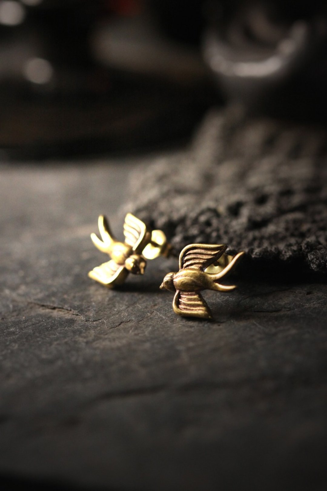 Swallow Stud Earrings. - 耳环/耳夹 - 其他金属 