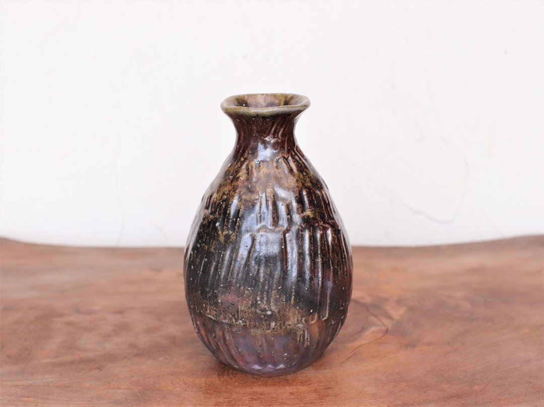 Bizen ware Sake bottle (hand-formed) t-135 - 酒杯/酒器 - 陶 咖啡色