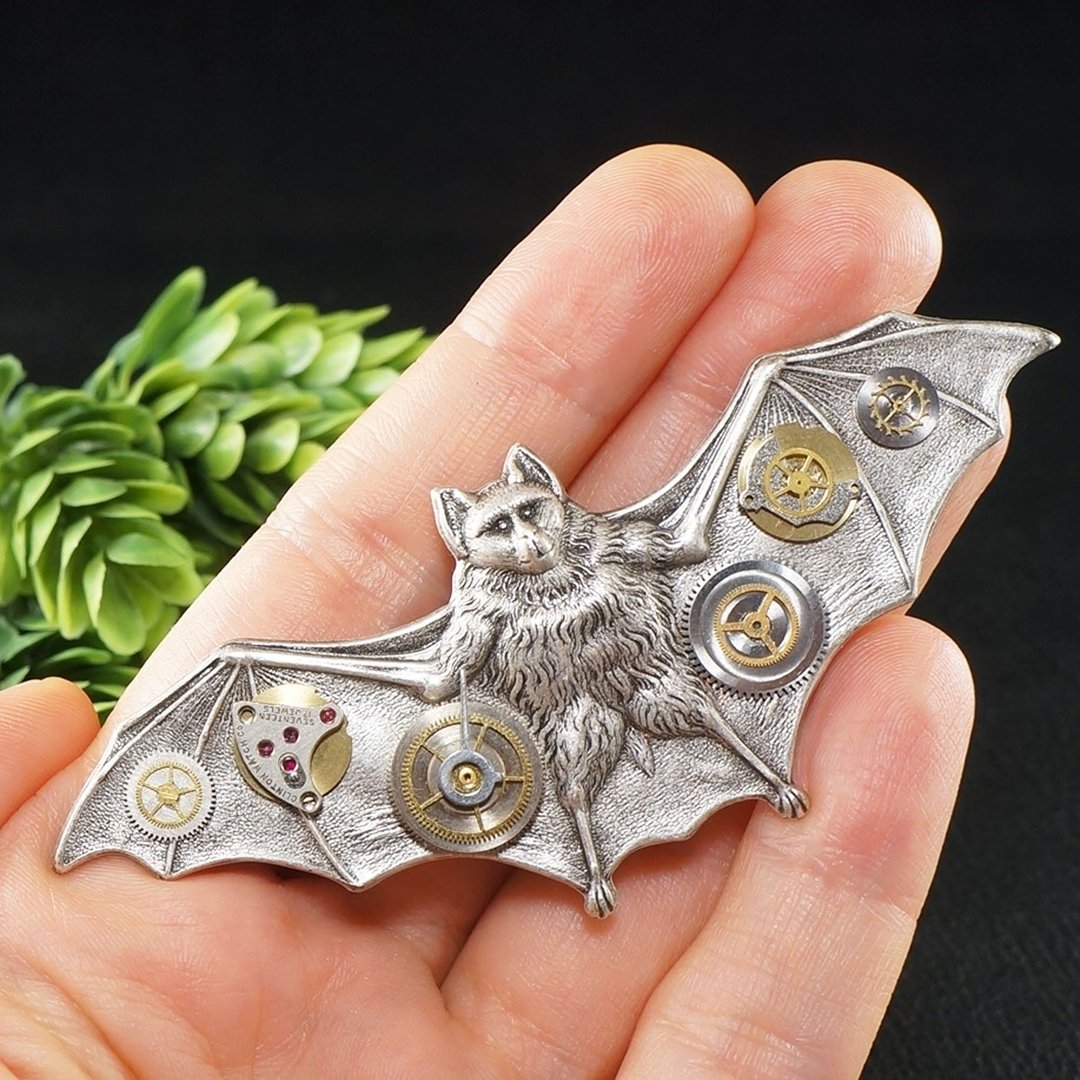 Steampunk Bat Brooch Silver Bat Wings Watch Parts Gears Large Brooch Pin Jewelry - 胸针 - 其他金属 银色