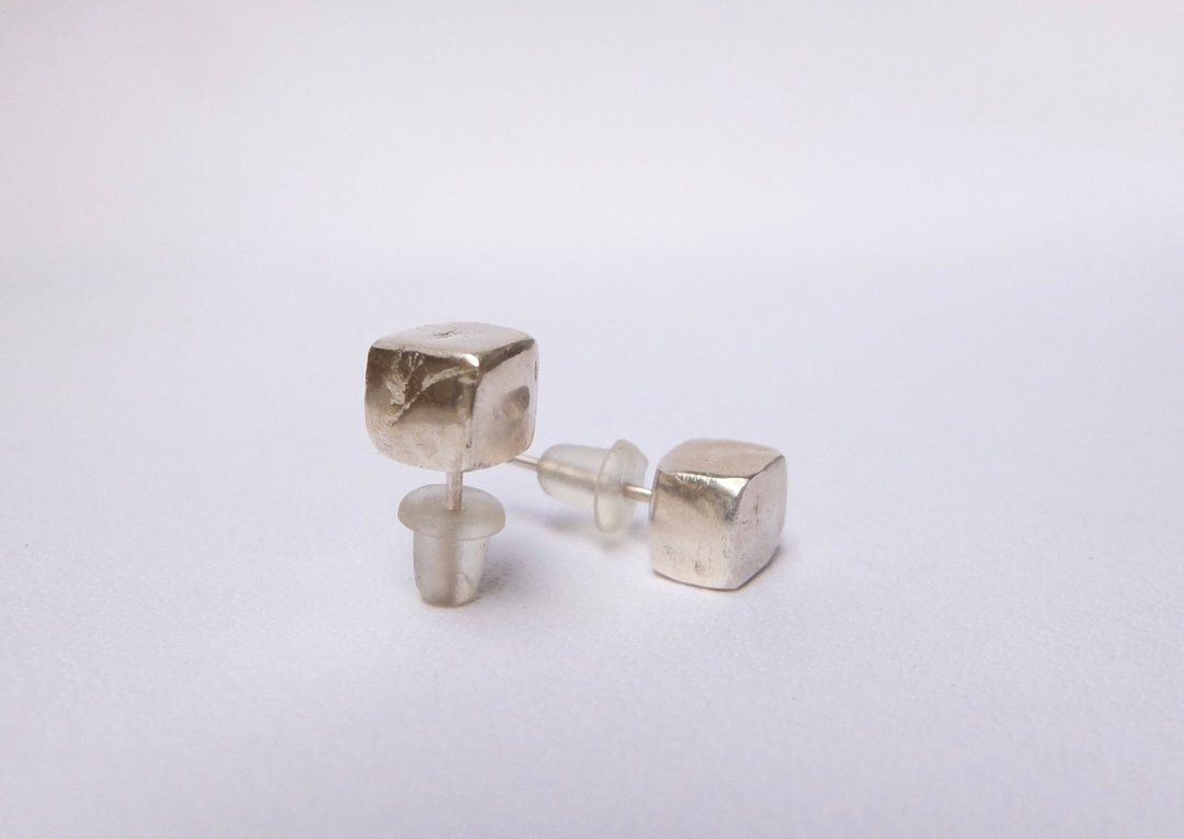 小方块 纯银耳环 - 耳环/耳夹 - 其他金属 银色