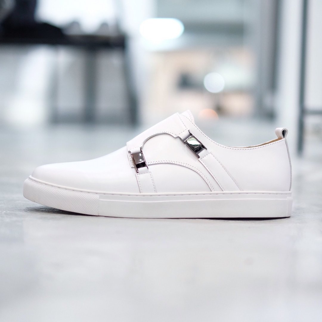Placebo white buckle slip-on - 男款休闲鞋 - 真皮 白色