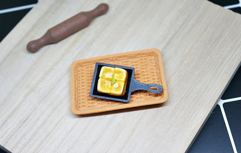 >>黏土系列-铸铁锅之厚片吐司 -(微NG品)-=>磁铁系列 <<包邮>> - 冰箱贴/磁贴 - 粘土 橘色