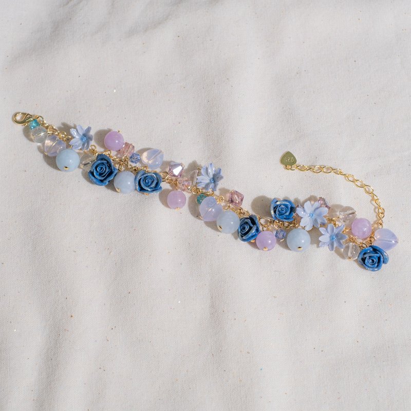 繁花泡泡浴系列水晶手链: 紫理辉蓝玫瑰 - 手链/手环 - 水晶 蓝色