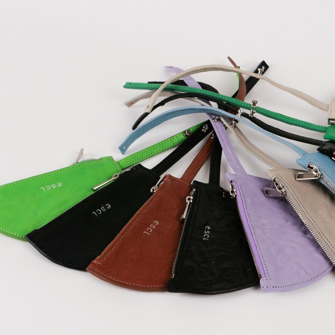 The Half Moon Pouch_Black 零钱卡片夹 - 零钱包 - 真皮 