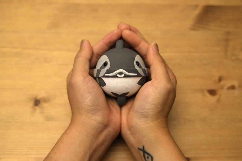 飞旋海豚浮球 - 吊饰 - 塑料 