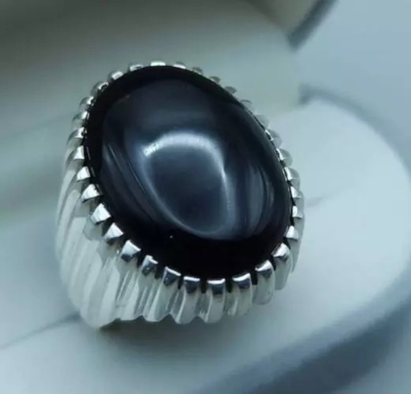 正宗也门Aqeeq戒指 Kabadi 戒指 深邃黑与暗血红 Aqeeq戒指 Akik戒指 男款 - 戒指 - 宝石 黑色