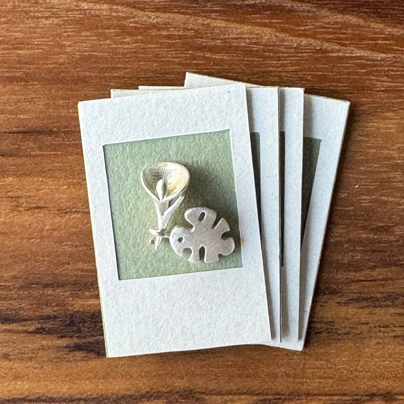 海芋花语、叶语耳环 花与叶 不对称设计 925纯银 耳针 - 耳环/耳夹 - 纯银 