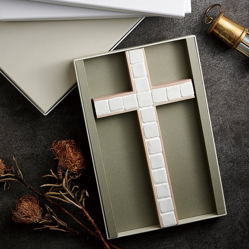 立尼-手工小口砖十字架 - 摆饰 - 木头 白色