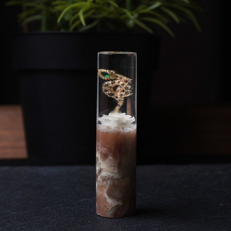 定制化手工印章-|蛇年永生花树脂圆印章 1.5 CM|篆刻印章 - 印章/印台 - 石头 