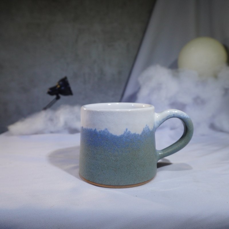 消光蓝白小山形杯-约200ml,茶杯,马克杯,水杯,咖啡杯 - 咖啡杯/马克杯 - 陶 多色