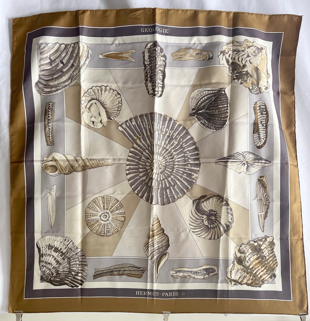 Hermes Silk Scarf 1980年贝壳啡色丝巾围巾 日本中古二手vintage - 丝巾 - 丝．绢 咖啡色