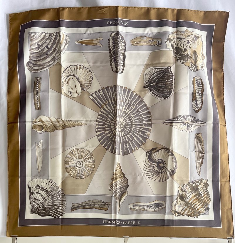 Hermes Silk Scarf 1980年贝壳啡色丝巾围巾 日本中古二手vintage - 丝巾 - 丝．绢 咖啡色