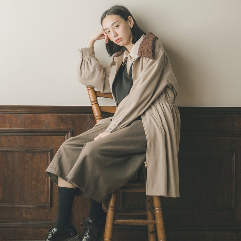 Implication_意藴抽皱外套_9AF302_棕 - 女装休闲/机能外套 - 棉．麻 卡其色