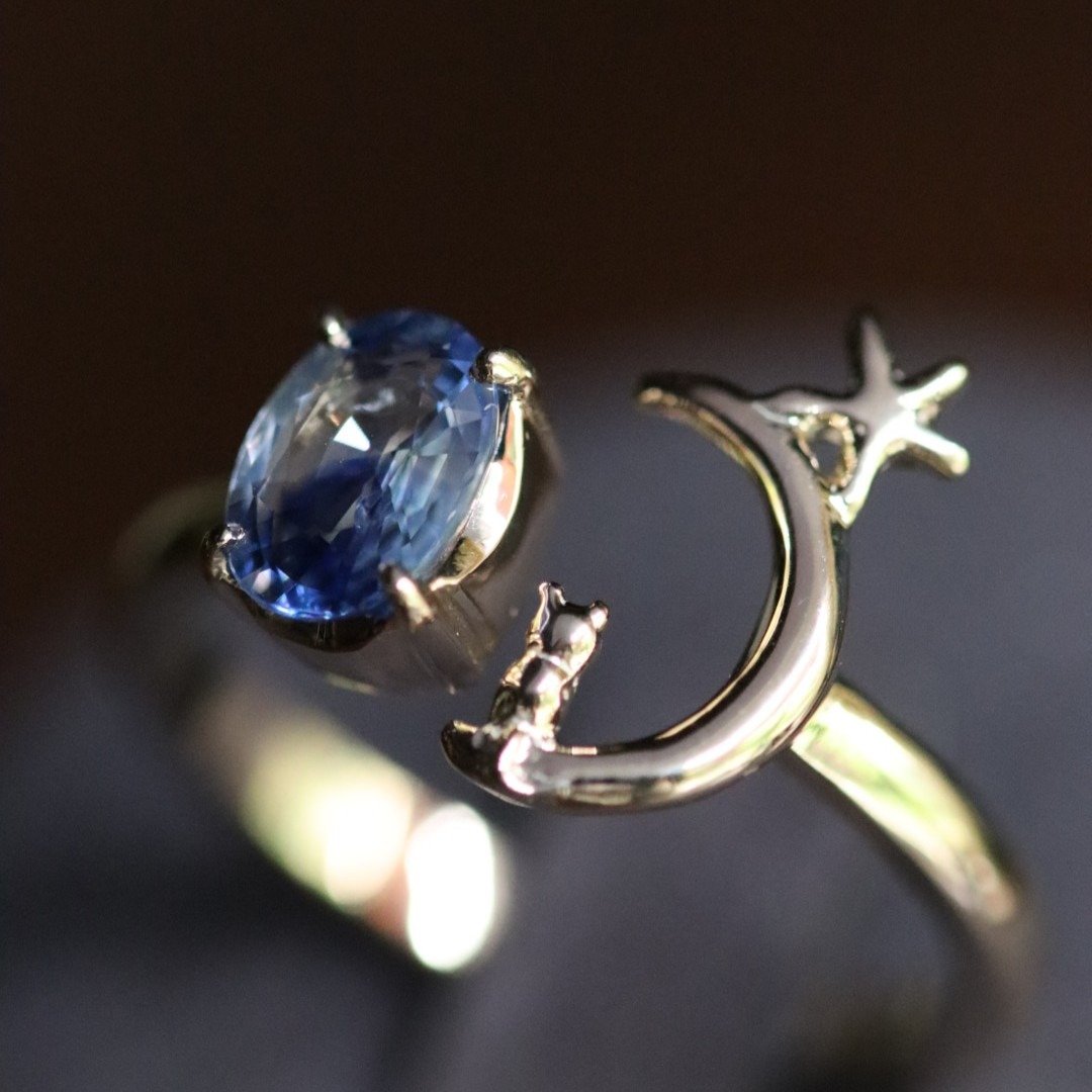 K10 双色蓝宝石与星月猫咪金戒指 - 戒指 - 贵金属 金色