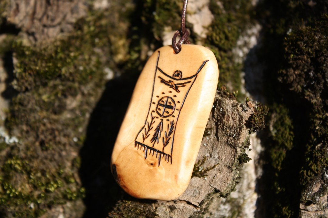 Spiritual growth Talisman Amulet Pagan Shaman Ancient symbol Pyrographed - 项链 - 木头 