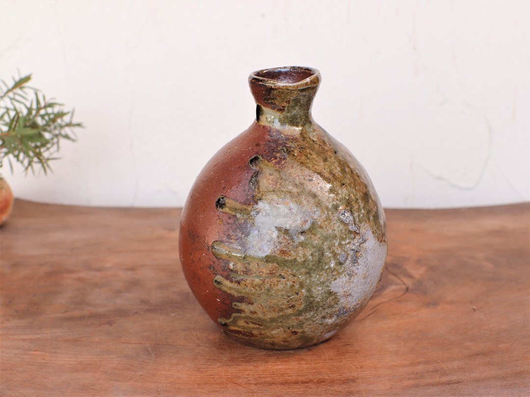 Bizen ware kiln transformation sake bottle t-130 - 酒杯/酒器 - 陶 咖啡色